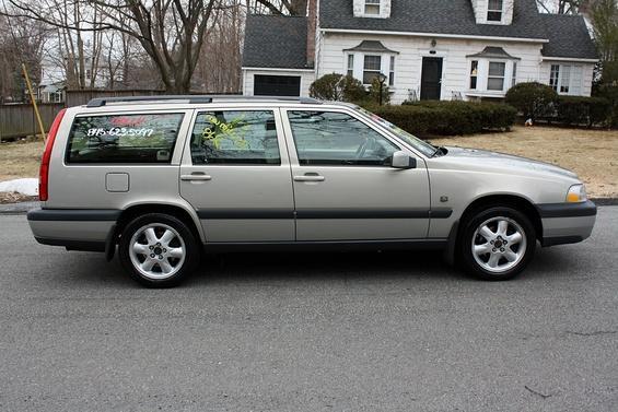 2000 Volvo V70 Unknown