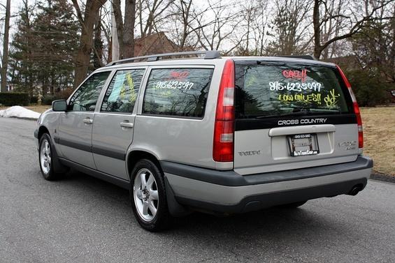 2000 Volvo V70 Unknown
