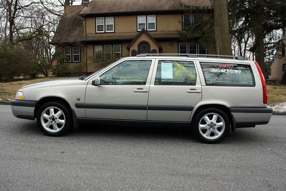 2000 Volvo V70 Unknown