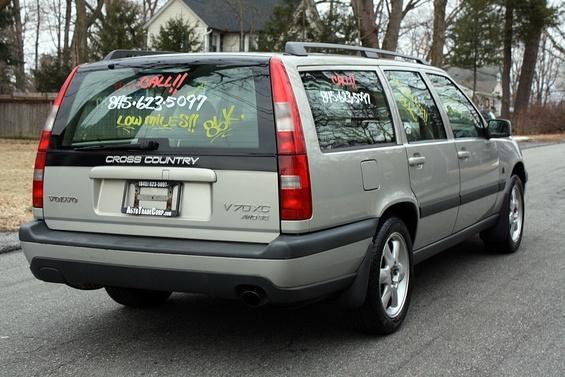 2000 Volvo V70 Unknown