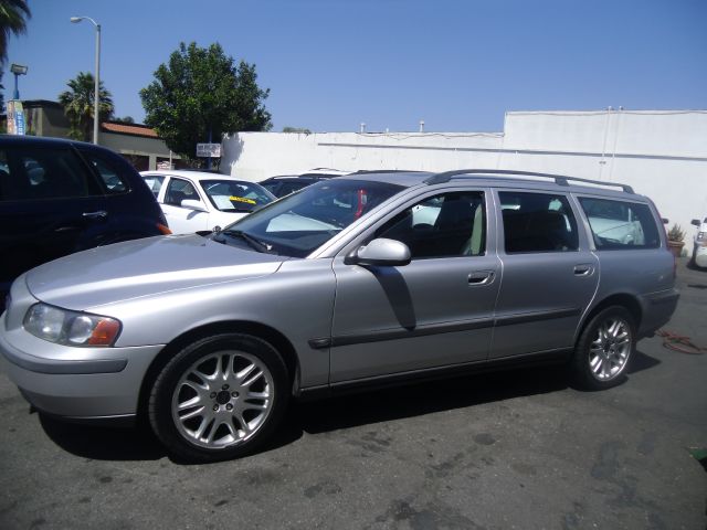 2001 Volvo V70 4X4 ED. Bauer EL