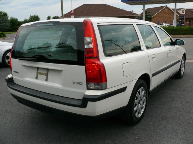 2001 Volvo V70 4X4 ED. Bauer EL