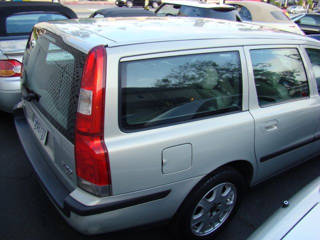2001 Volvo V70 4x4 XL