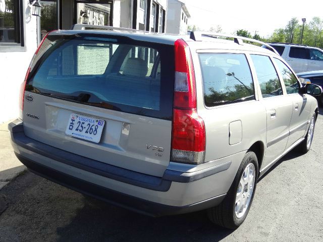 2001 Volvo V70 4X4 ED. Bauer EL