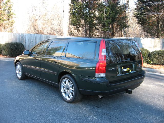 2001 Volvo V70 I W/premium Pkg
