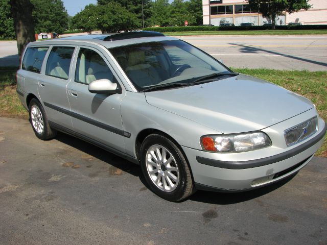 2001 Volvo V70 4X4 ED. Bauer EL