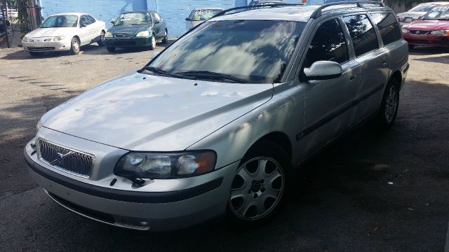 2001 Volvo V70 Sport Hard Top