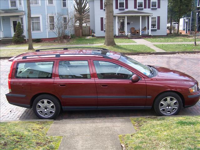2001 Volvo V70 Unknown