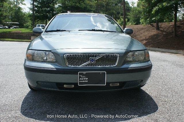 2002 Volvo V70 Unknown