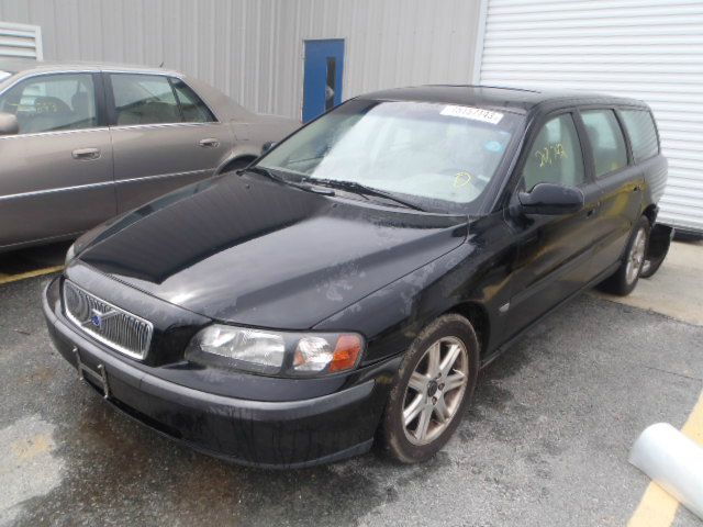 2002 Volvo V70 4WD 4dr Sport