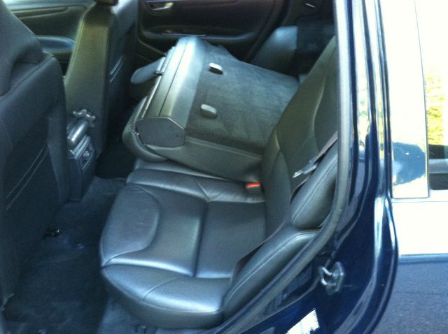 2002 Volvo V70 4WD 4dr Sport