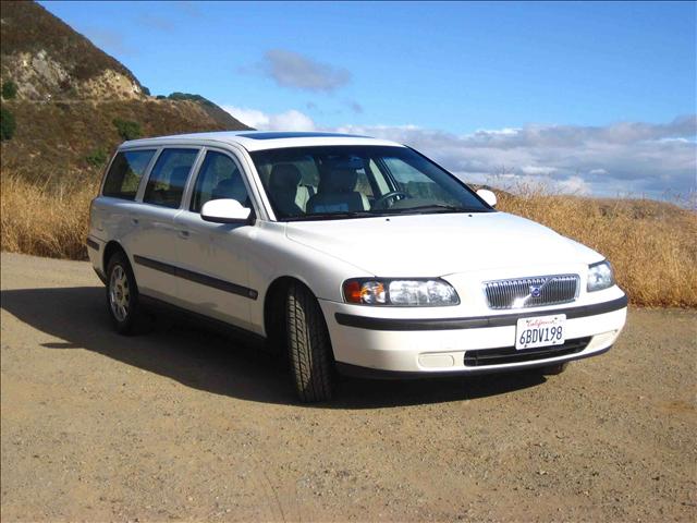 2003 Volvo V70 Unknown