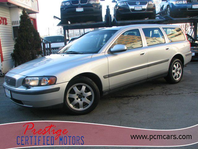2003 Volvo V70 EX - DUAL Power Doors
