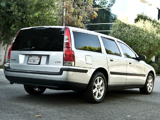 2003 Volvo V70 4WD 4dr Sport