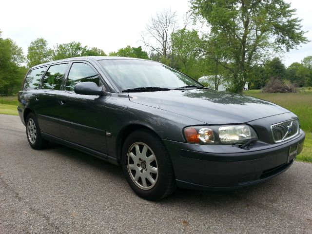 2003 Volvo V70 I-290 S