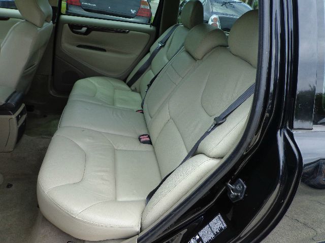 2003 Volvo V70 4WD 4dr Sport