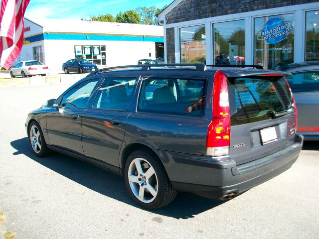 2004 Volvo V70 L 5SPD AWD AC CC