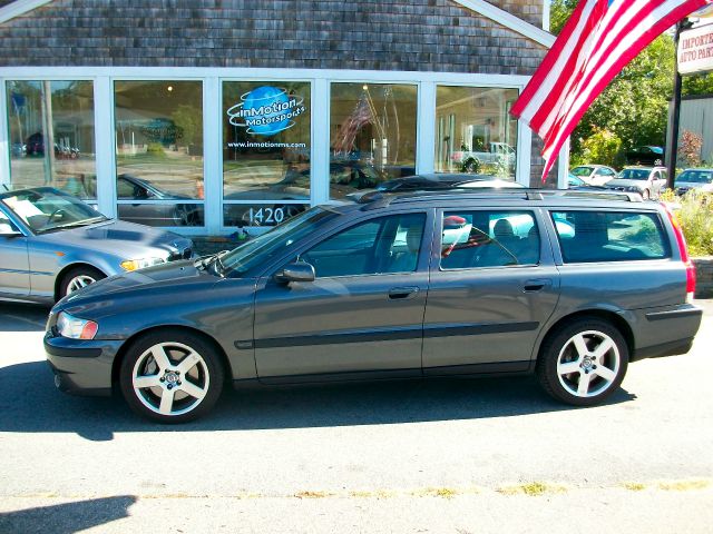 2004 Volvo V70 L 5SPD AWD AC CC