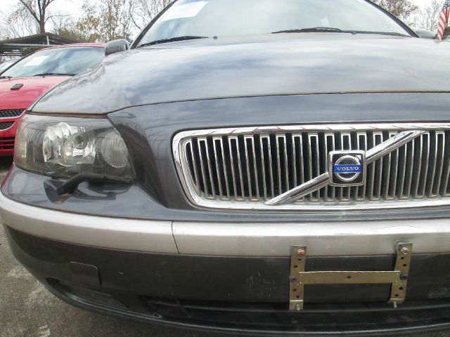 2004 Volvo V70 4WD 4dr Sport