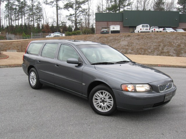 2004 Volvo V70 4WD 4dr Sport