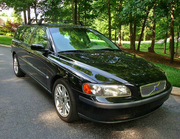 2004 Volvo V70 4WD 4dr Sport