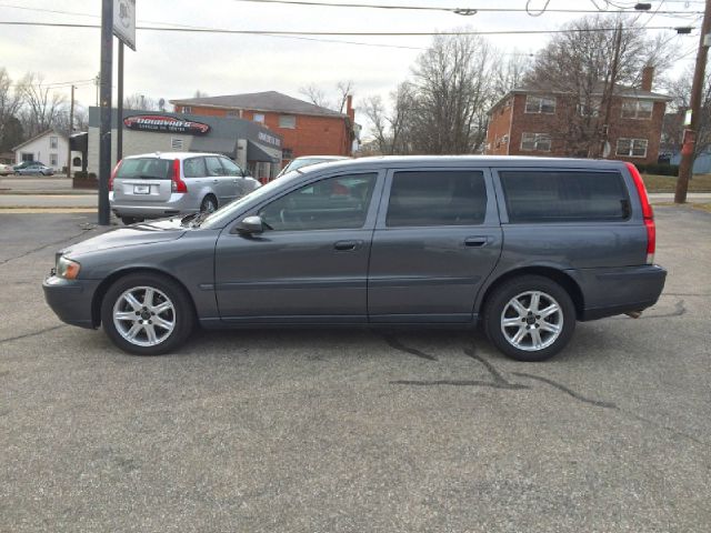 2004 Volvo V70 Limited/local Trade In