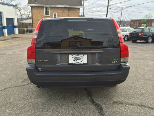 2004 Volvo V70 Limited/local Trade In