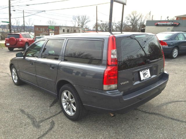 2004 Volvo V70 Limited/local Trade In