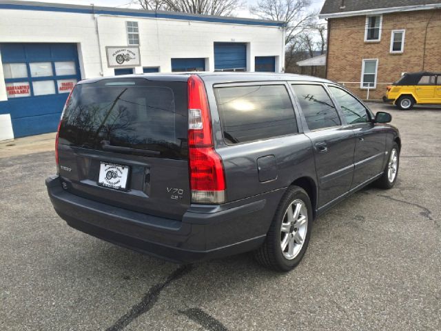 2004 Volvo V70 Limited/local Trade In