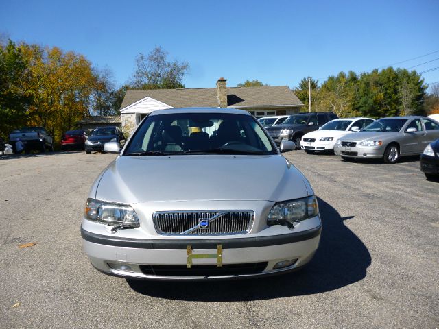 2004 Volvo V70 4WD 4dr Sport