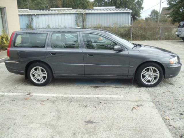 2006 Volvo V70 4WD 4dr Sport