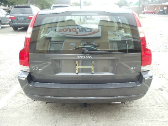 2006 Volvo V70 4WD 4dr Sport