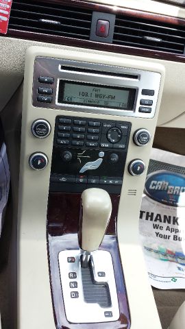 2008 Volvo V70 XLT 4X4 Diesel BAD Credit OK