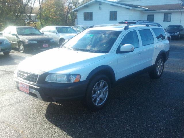 2007 Volvo V70 Cross Country 4dr Auto LX Sedan