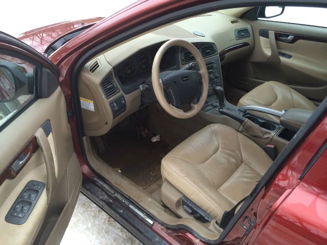 2001 Volvo V70 XC EX - DUAL Power Doors