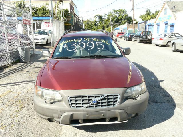 2001 Volvo V70 XC EX - DUAL Power Doors