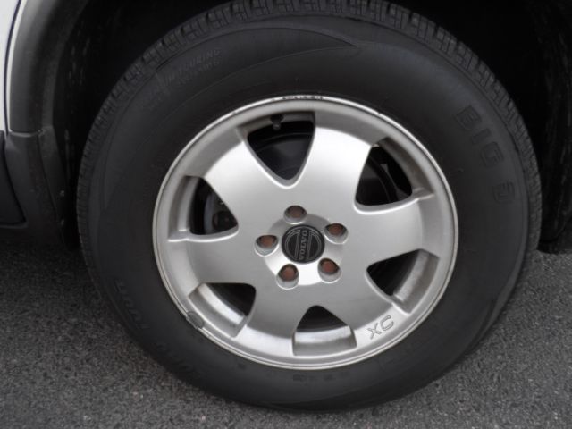 2001 Volvo V70 XC LE MINT Conditionone Owner Clean Carfax Seda