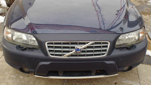 2001 Volvo V70 XC EX - DUAL Power Doors