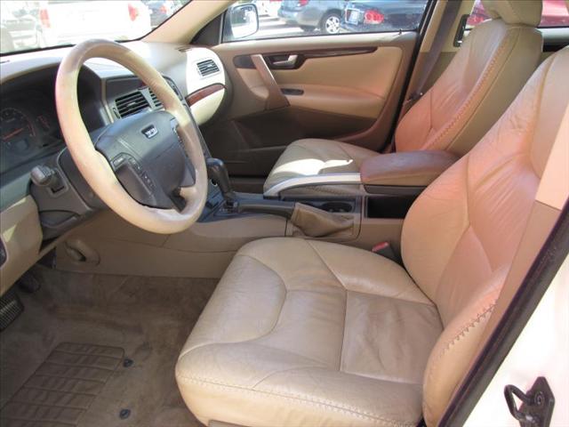 2001 Volvo V70 XC S Convertible 2D