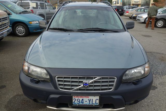 2001 Volvo V70 XC EX - DUAL Power Doors