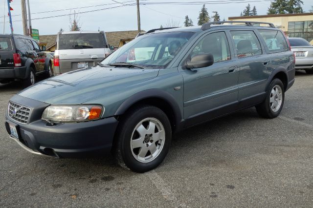 2001 Volvo V70 XC EX - DUAL Power Doors