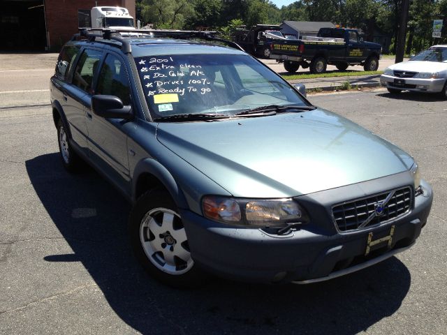 2001 Volvo V70 XC EX - DUAL Power Doors