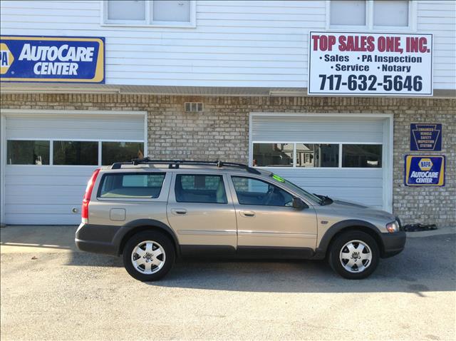 2002 Volvo V70 XC EX - DUAL Power Doors