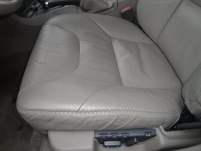 2002 Volvo V70 XC Unknown