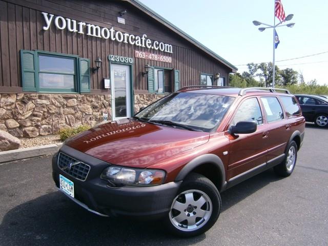 2002 Volvo V70 XC Unknown