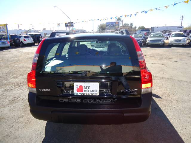 2002 Volvo V70 XC LE 4D Passenger Van