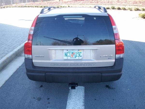 2002 Volvo V70 XC Base