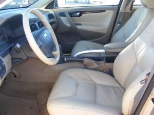 2002 Volvo V70 XC LE 4D Passenger Van