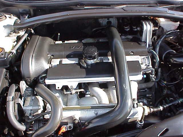 2002 Volvo V70 XC LE 4D Passenger Van