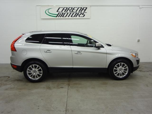 2010 Volvo XC60 3.0si Navigation Pano Htd Sts